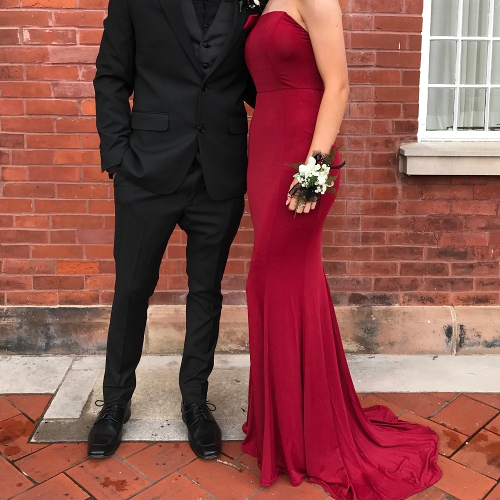 Long strapless/sleeveless tight dress